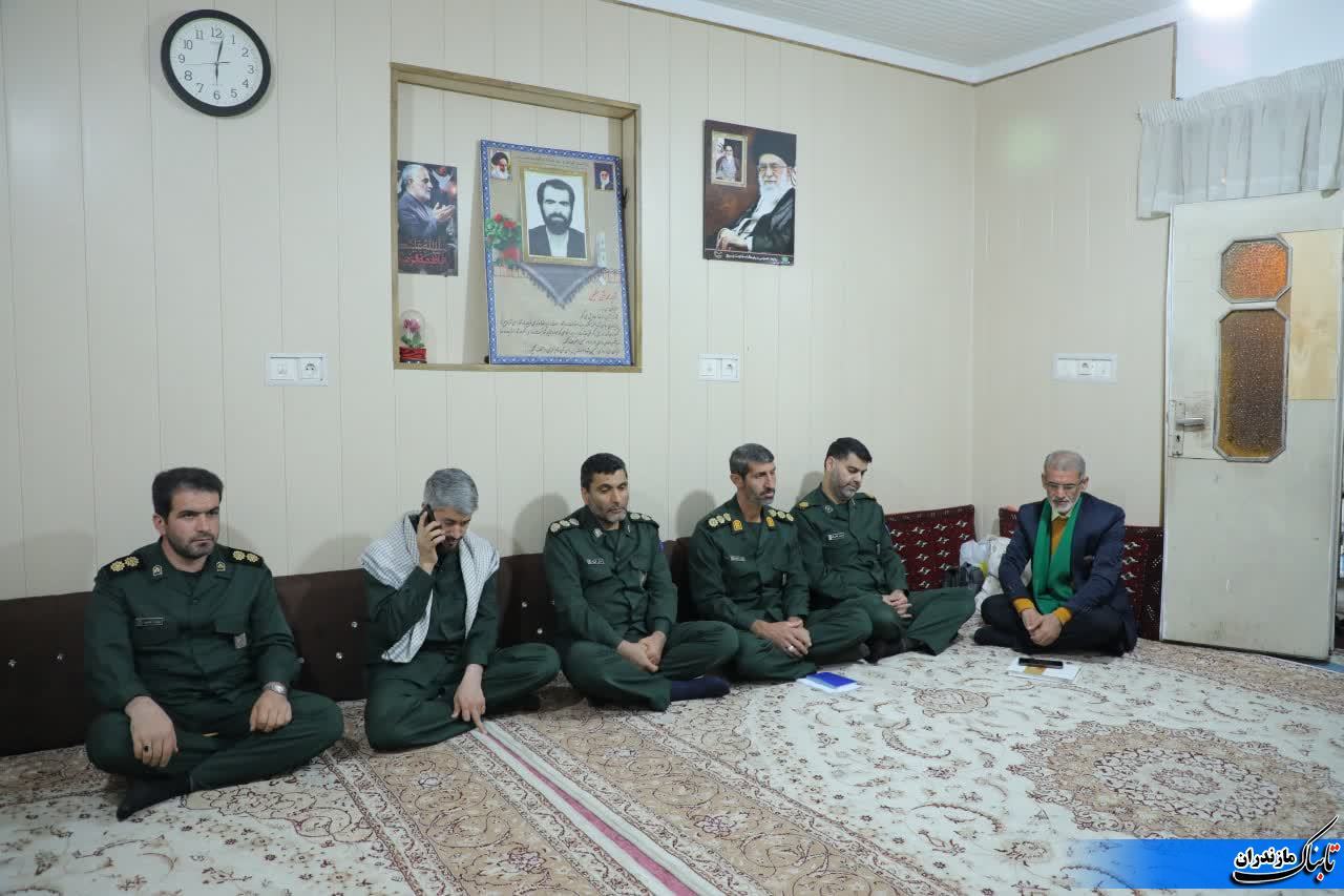 دیدار مسئولان سپاه کربلا مازندران با خانواده شهید عظیمی+تصاویر