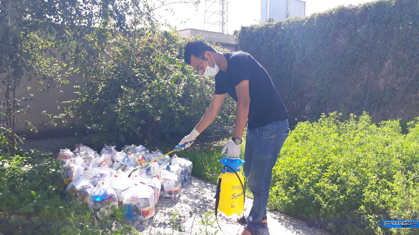 روایتی از مهربانی ‌این روزهای انجمن جوانان لنده/ دومین مرحله توزیع بسته های بهداشتی در بین خانواده های کم برخوردار+تصاویر