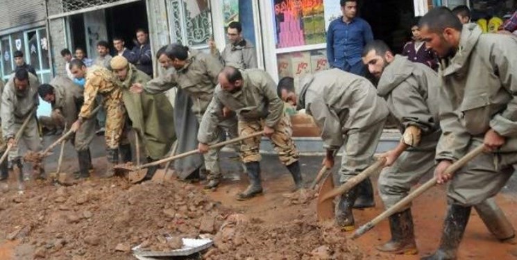 ایران عزیز به ارتش مقتدر خود، افتخار می‌کند