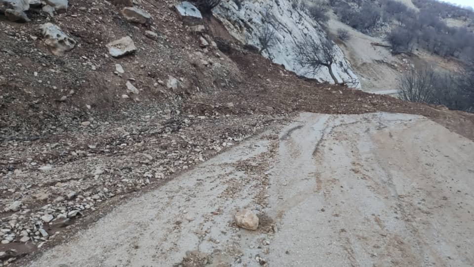 برخی از جاده و راه های دسترسی توسط ماشین آلات سنگین شرکت نفت و گاز استان بازگشایی شدند برخی از جاده و راه های دسترسی توسط ماشین آلات سنگین شرکت نفت و گاز استان بازگشایی شدند