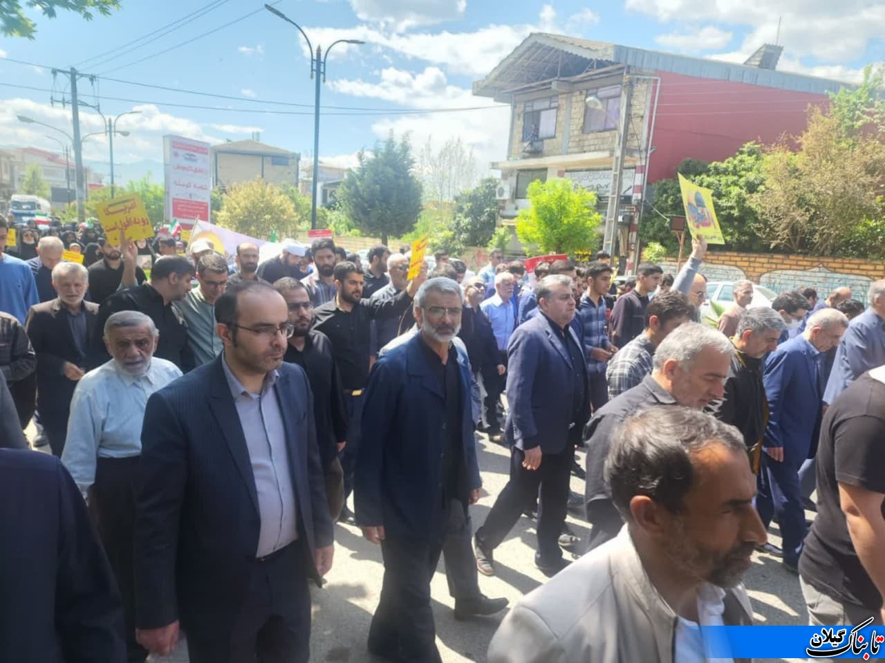 راهپیمایی روز قدس همزمان با سراسر کشور  شهر کومله برگزار شد.