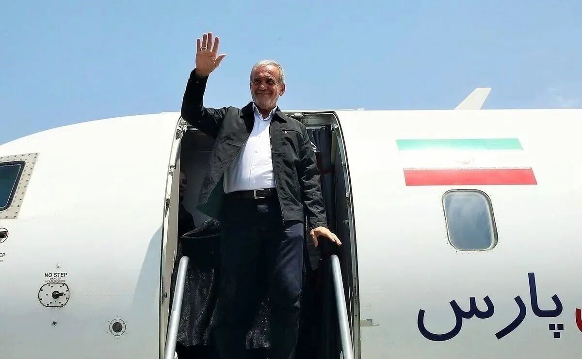 پزشکیان برای دومین بار وارد اردبیل شد