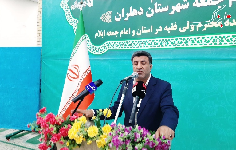 امام جمعه محور وحدت شهرستان دهلران است