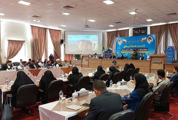 نشست آموزشی و توانمندسازی سمنهای جوانان با محوریت افزایش تابآوری در سمنان برگزار شد نشست آموزشی و توانمندسازی سمنهای جوانان با محوریت افزایش تابآوری در سمنان برگزار شد