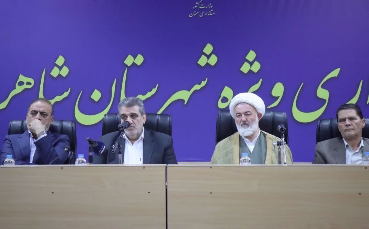 گلایه نماینده شاهرود و میامی از قطعی برق کشاورزی و توزیع نامتوازن اعتبارات راه